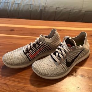 NIKE FREE RN FLYKNIT